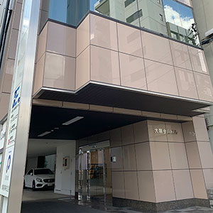 オーファ名古屋営業所エントランス